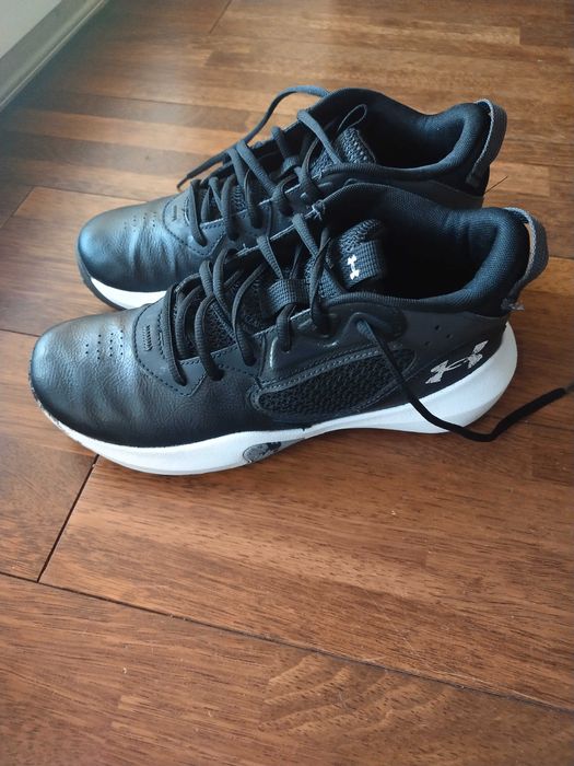 Under Armour buty chłopięce r 39 JAK NOWE