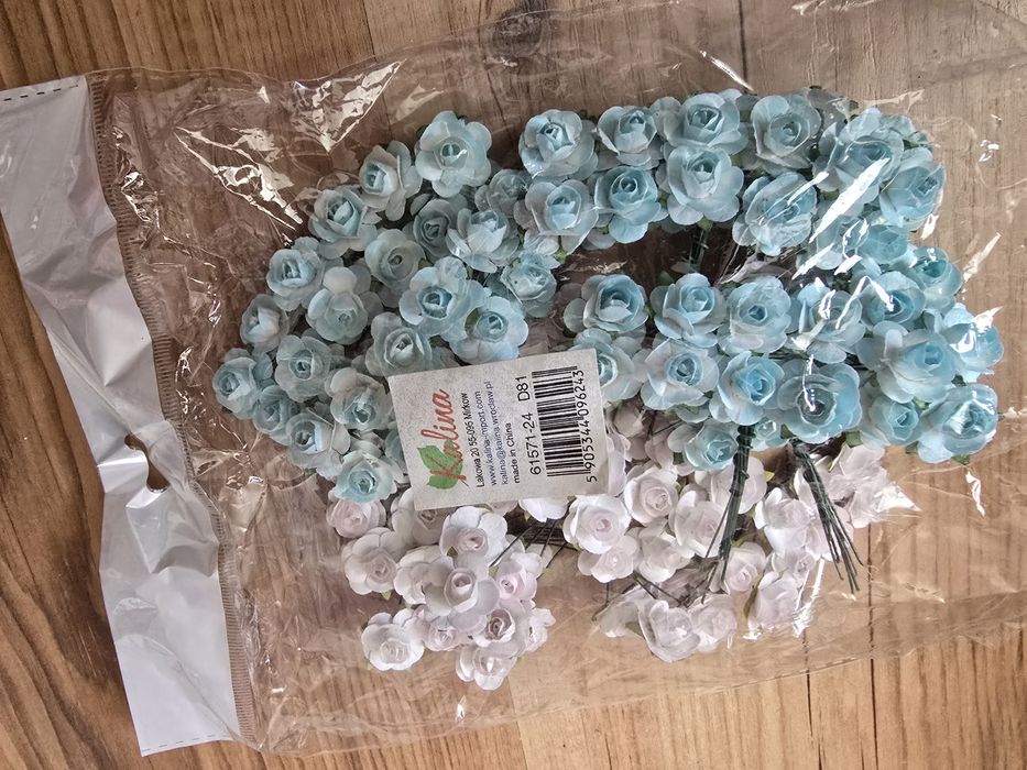 Sztuczne drobne kwiatki wesele