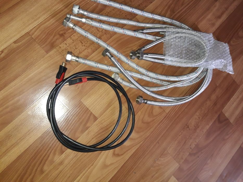 Продам Шланг для Краников Тені 2 шт.46см.