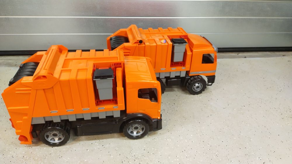 Śmieciarki zabawki duże