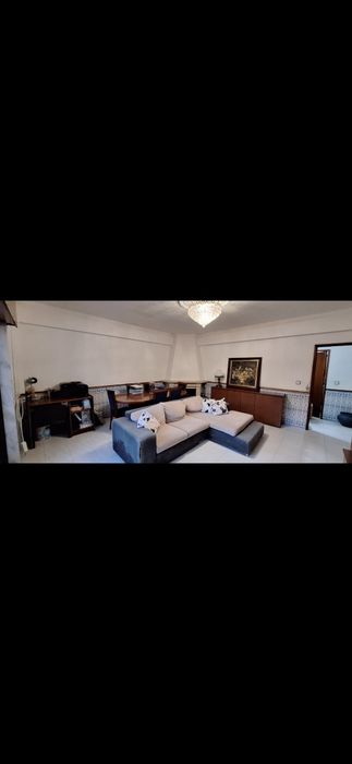Apartamento T1 convertido em T2 no Cacém de Cima