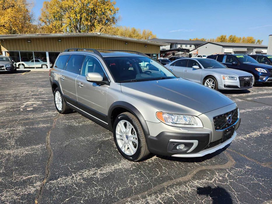 Volvo Xc70 Premier      2015