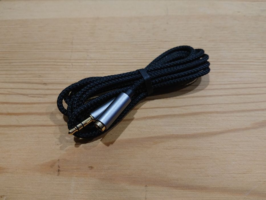 Прочный 3,5 мм аудио удлинитель в тканевой оплетке от Choetech (2 м)