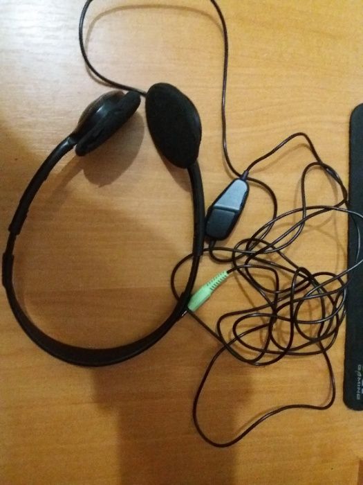 Наушники Logitech Dialog 220