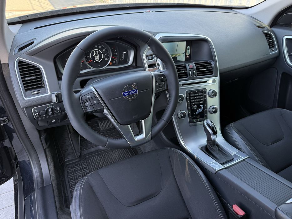 Volvo XC60 2016 VIN YV440MDJ0H2074558 фото оголошення 9 з 23