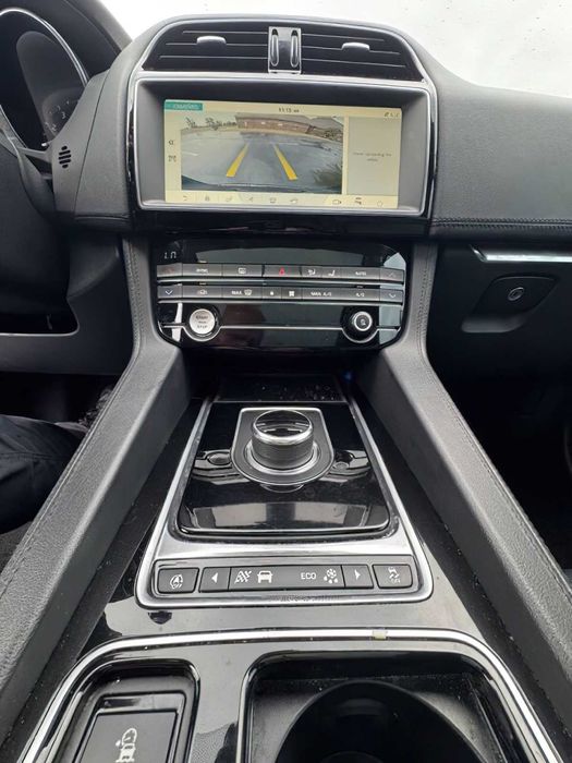 Jaguar F-PACE      2020