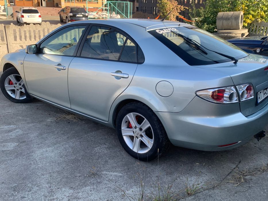 Автомобіль Mazda 6