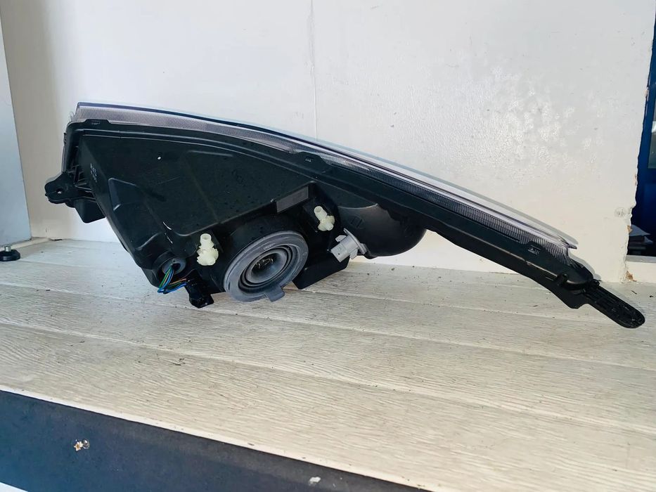 Farol Direito Chevrolet Cruze - 2009 / 2023