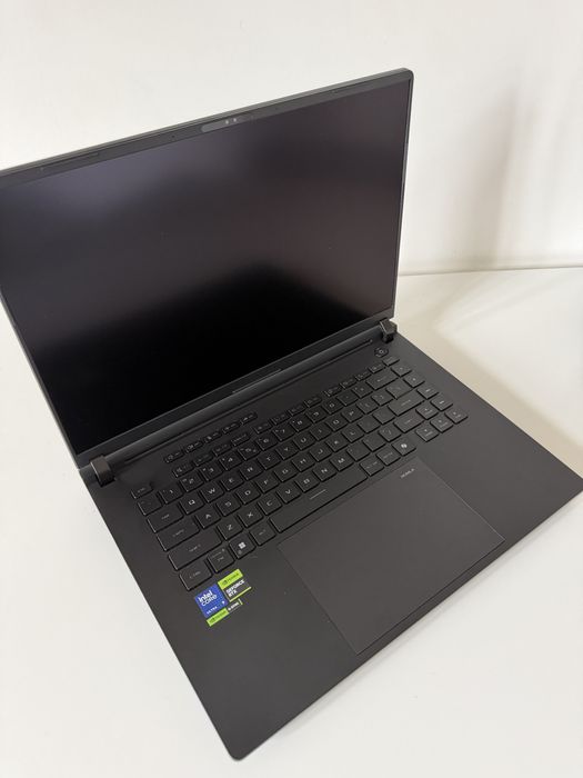 ASUS Rog Strix Scar 16 rtx 5080 top laptop nebula display