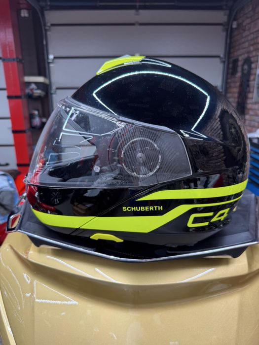 Шлем   schuberth C 4