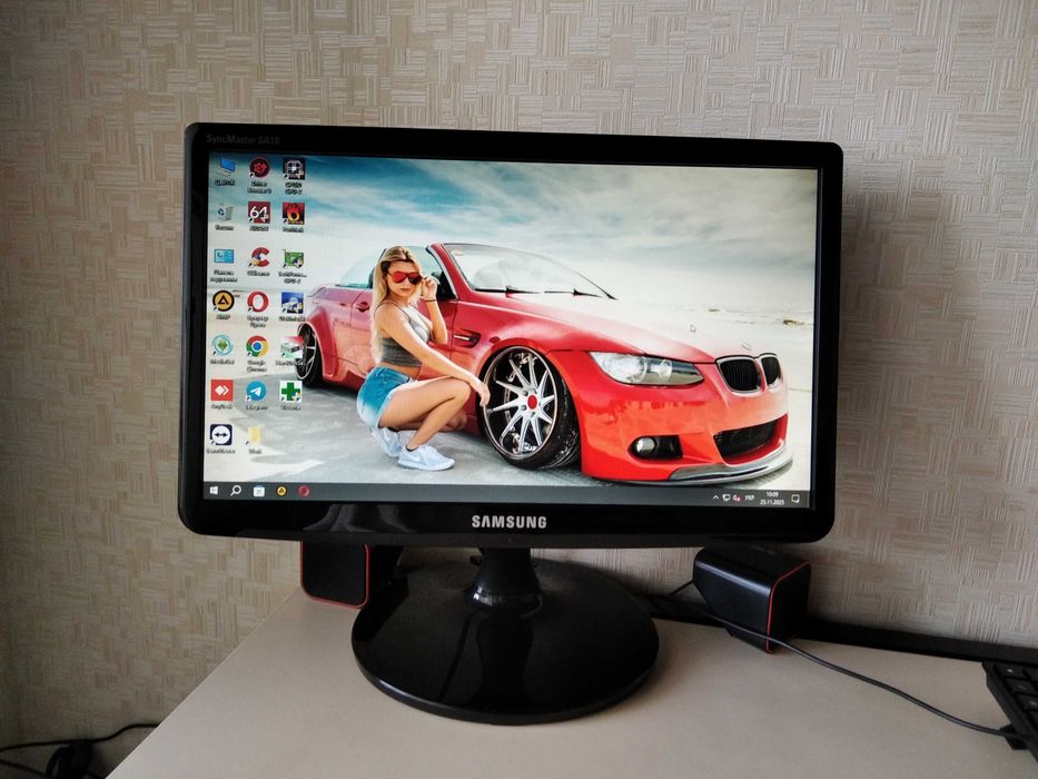 Монітор Samsung 19 дюймів ідеальний стан