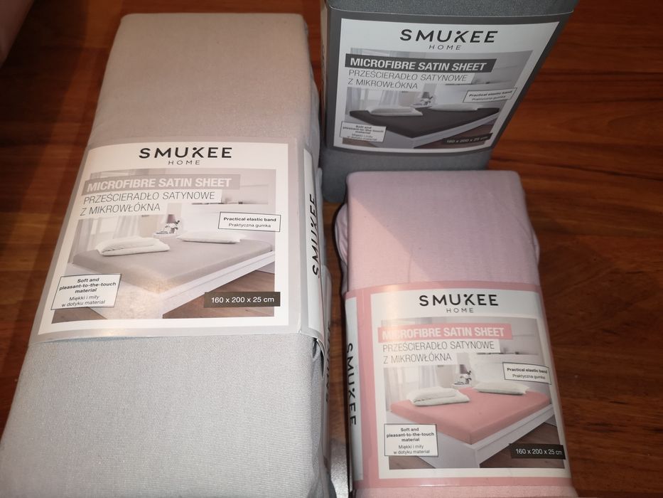 Prześcieradło z gumką  satynowe z mikro włókna 160x200 Smukee