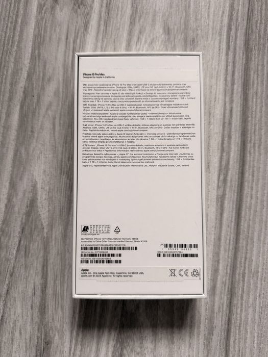 Telefon smartfon iPhone 15 Pro Max srebrny jak nowy 256GB