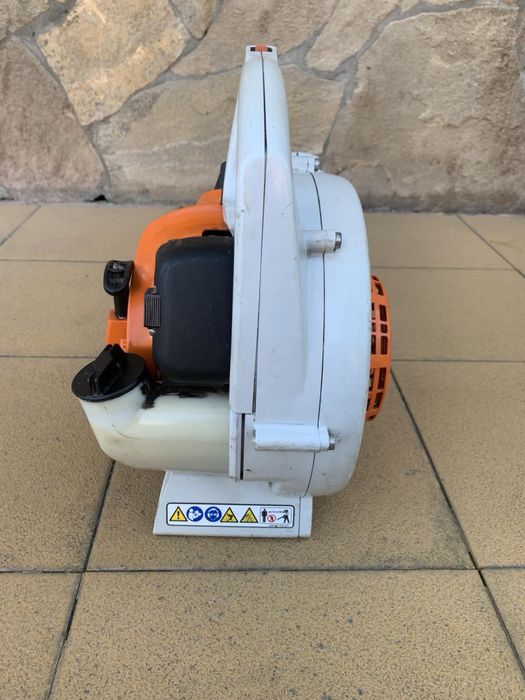 Оригінальна бензинова повітродувка STIHL BG 50