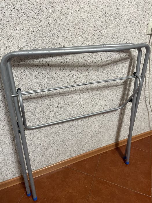 Дитяча ванночка з підставкою