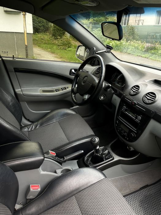 Chevrolet Nubira 2010 в чудовому стані