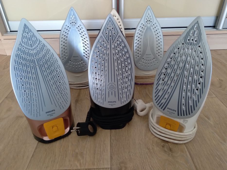 Фірмові праски Philips Azur 3200W.