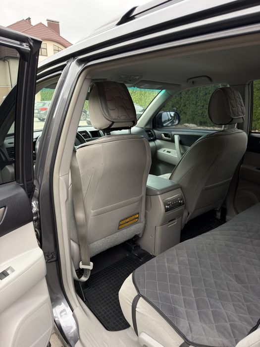 Toyota  Highlander