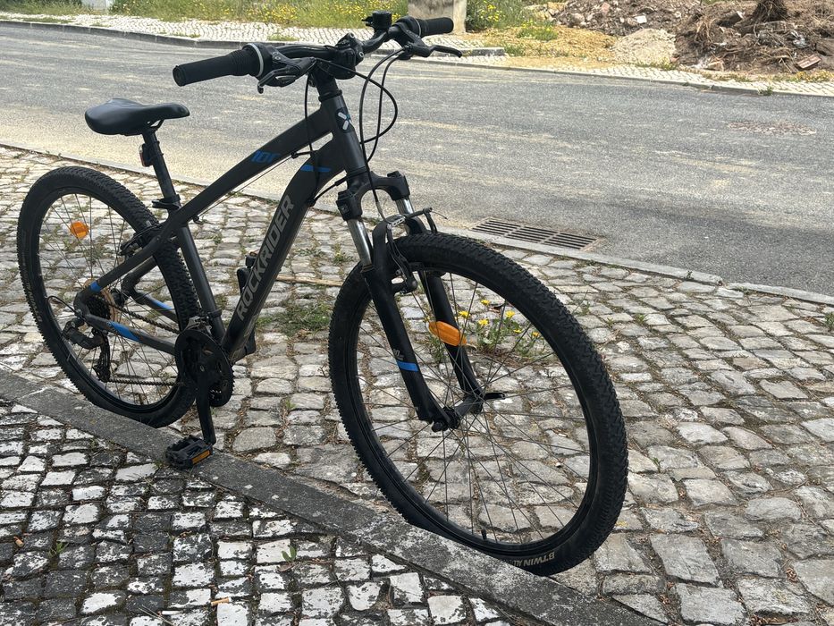 Bicycle Between461369729782261761
