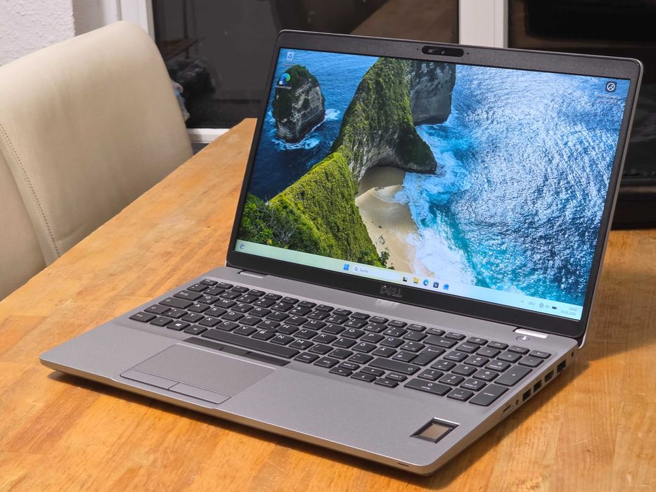 Ноутбук Dell Latitude 5511, 15.6" Full HD, i5-10400H, 32/1TB