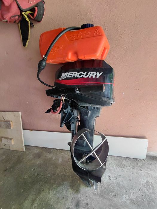 Silnik spalinowy zaburtowy Mercury