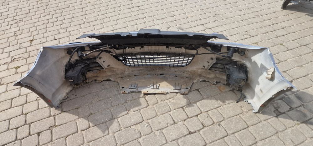 Zderzak przedni kompletny PDC Spryskiwacze Opel VECTRA C LIFT Z163