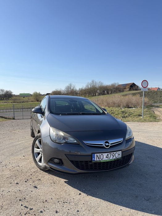 Opel Atsra J GTC- 2011