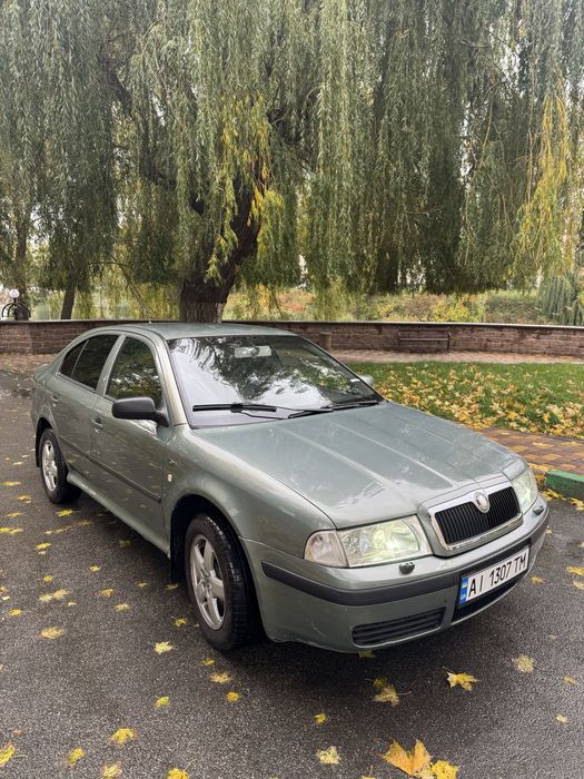 Шкода 2.0 газ/бензин 2002