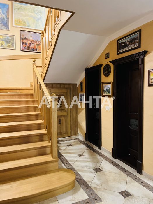 Елітний затишний будинок в с. Баранинці