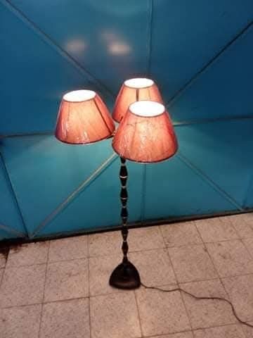 Candeeiro vintage. 3 lâmpadas.