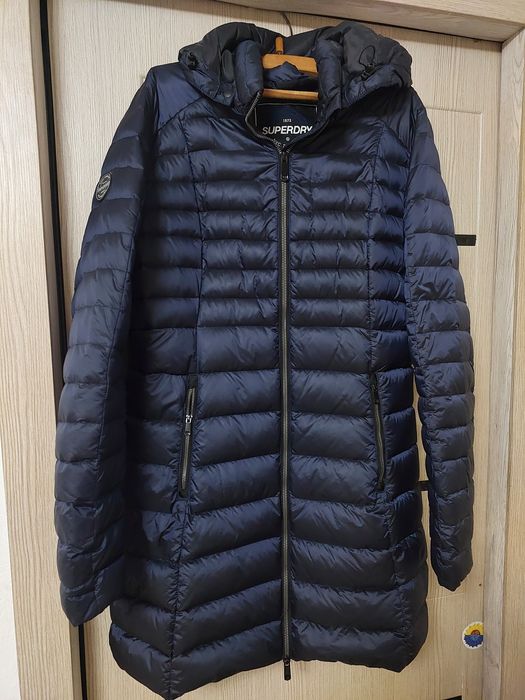 Осіння подовжена куртка на пуху