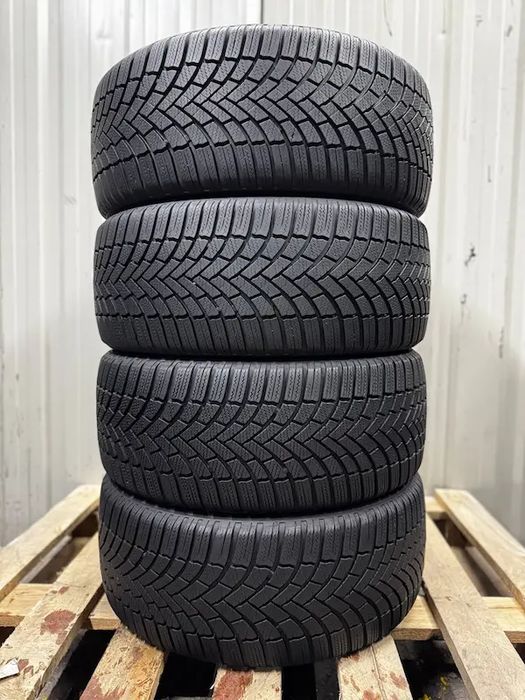 Шини бу 225 45 R17 Bridgestone Blizzak LM005