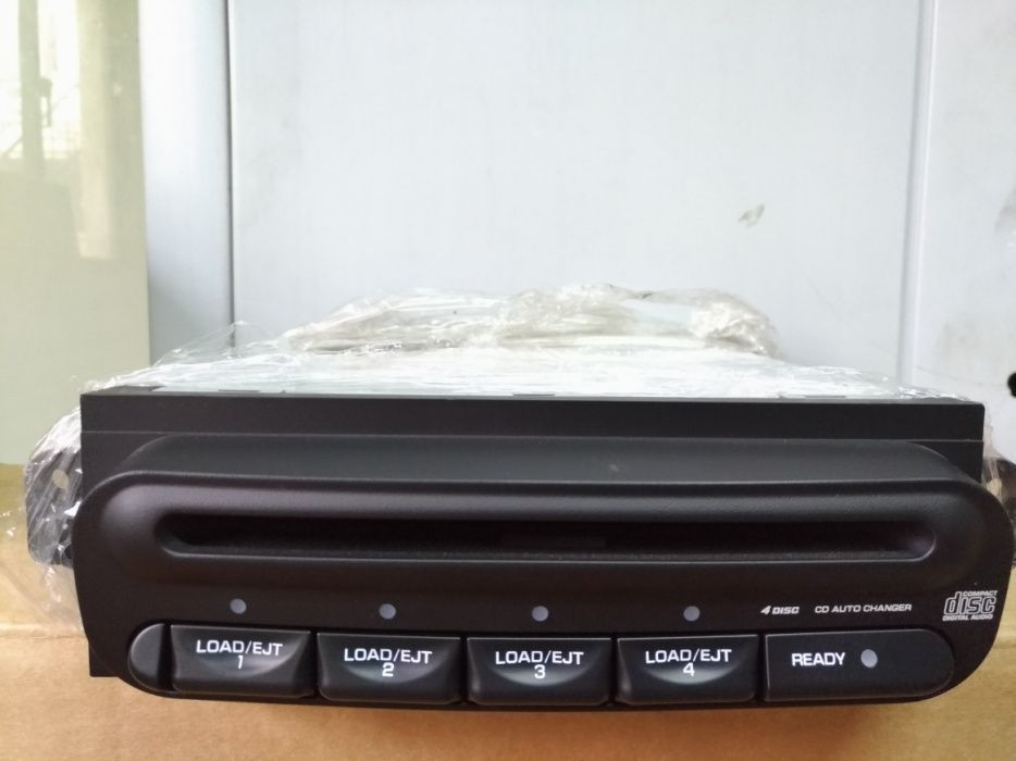 Leitor de CD Chrysler Jeep Dodje Ref : P56038.531AD