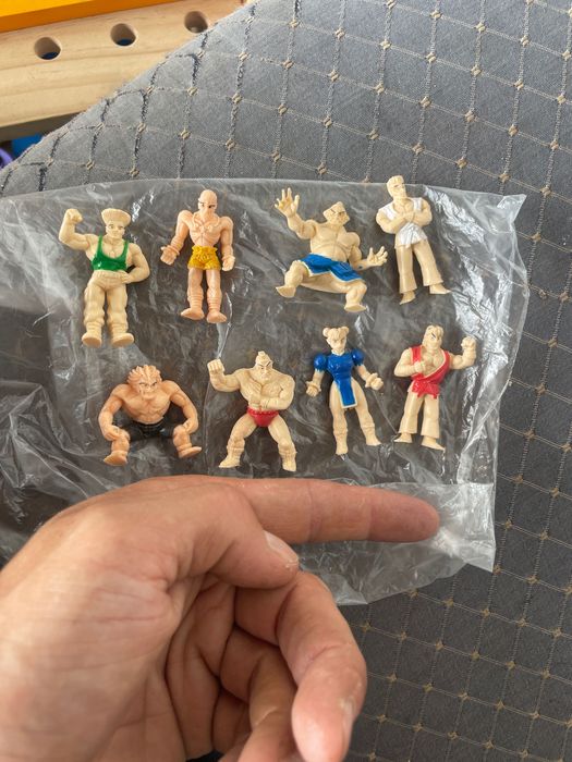 Figuras antigas street Fighter das máquinas chicletes