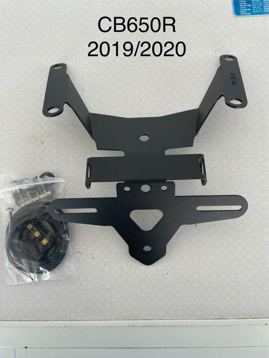 Suporte matricula curto Honda CB650R