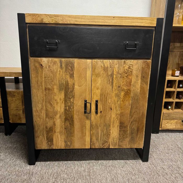 Piękna duża Komoda serii Britt tylko w MangoMeble