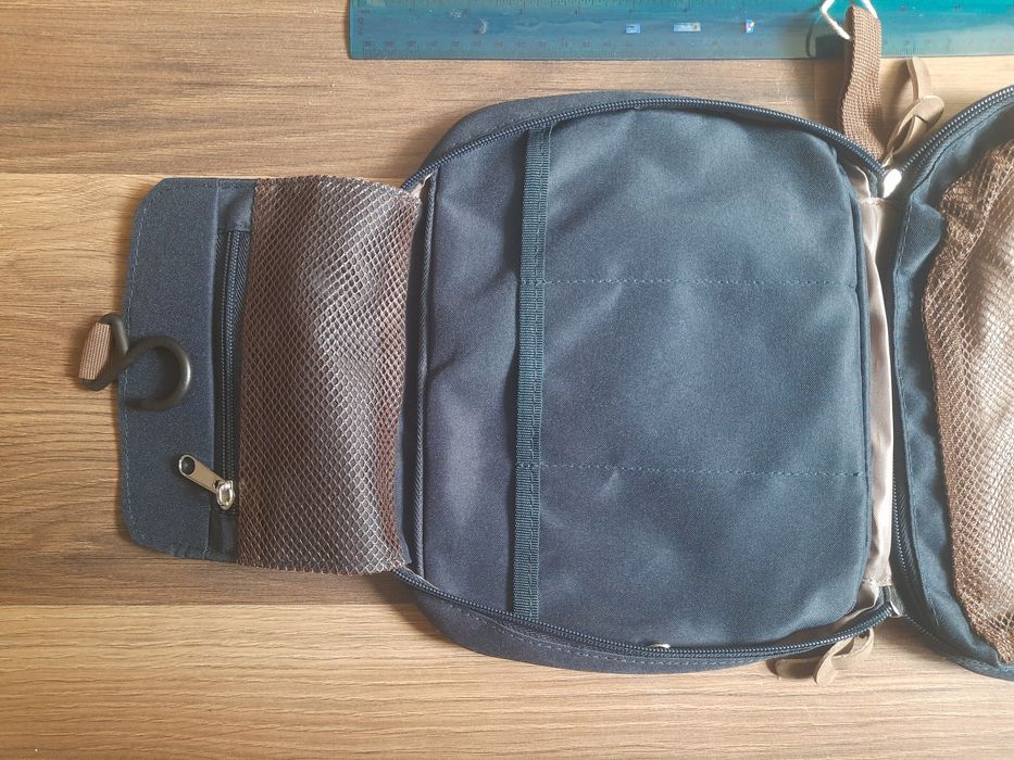 Kosmetyczka SHARP nowa