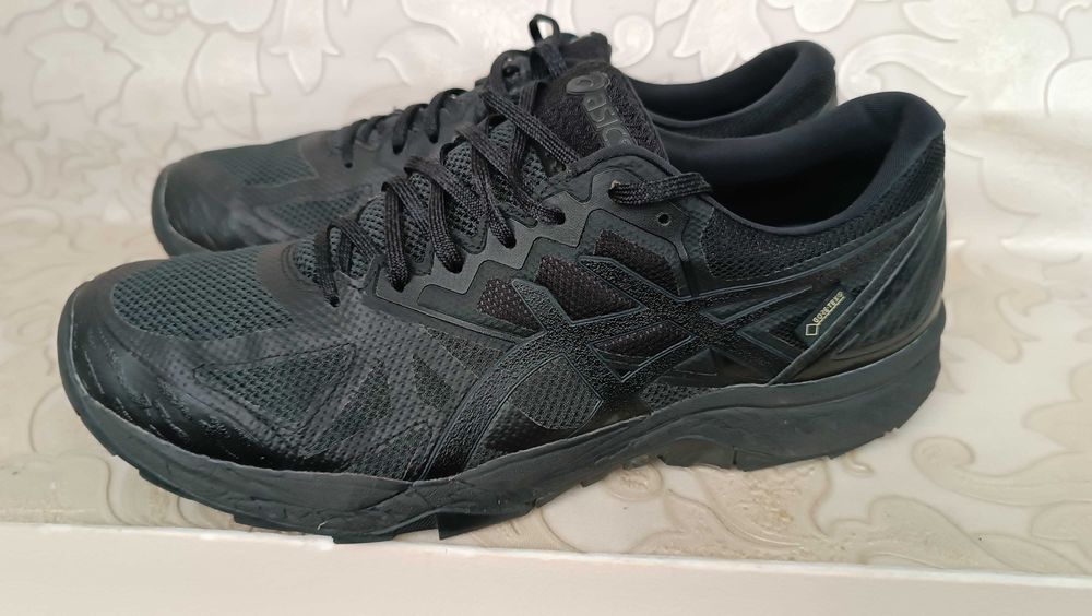 Кроссовки Asics gel fujitabuko gore tex 43 размер 27 см оригинал