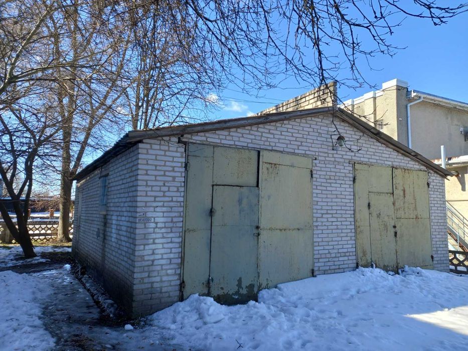 Гараж площею 54,1 кв. м, Житомирська обл., с-ще Романів