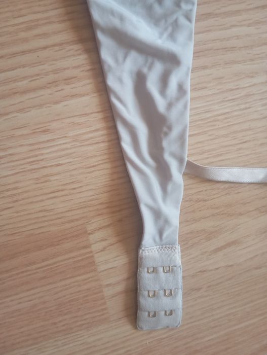 Biustonosz Triumph r 75 B