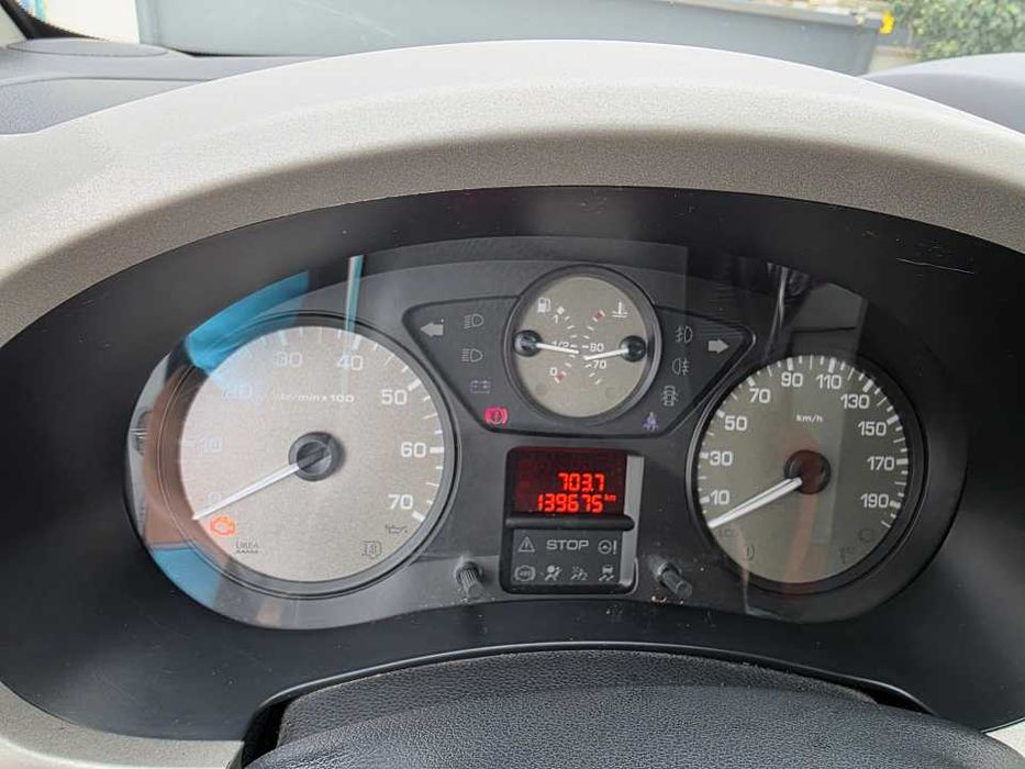 Vendo Peugeot Partner Tepee - Excellente estado — photo 5