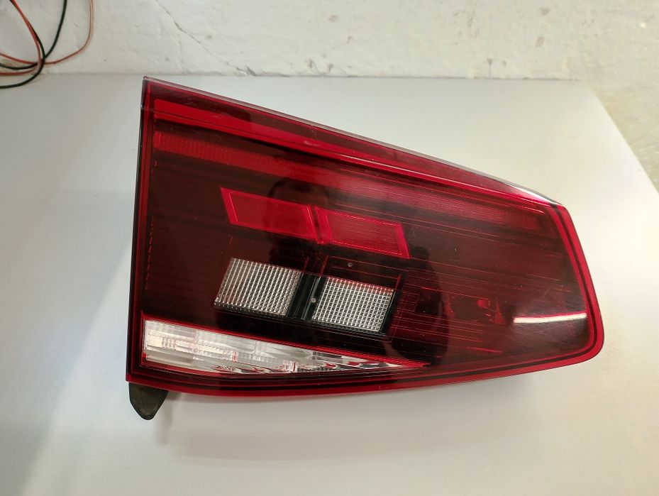 VW Passat B8 Lift B8,5 Kombi Komplet Lamp Tył Tylnich