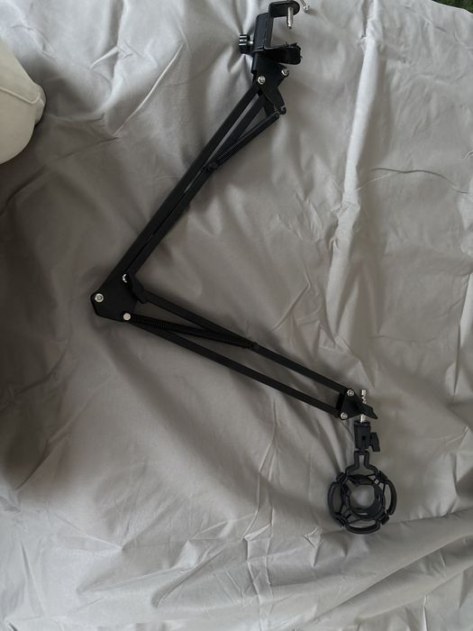 Suporte de microfone em perfeito estado