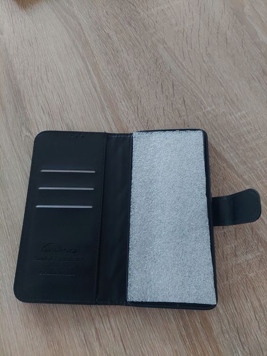 Sprzedam etui na telefon!