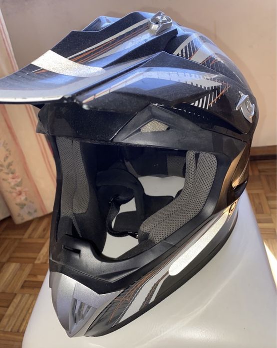 Capacete cross Novo