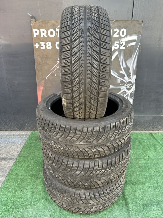Шини 225/45 R18 Goodride SW 21г зимние комплект.