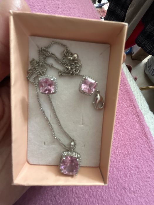 Sprzedam piekną biżuterie