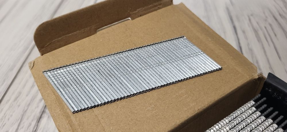 DEWALT GWOŹDZIE 20st 32x1,6mm 2500szt DNBA1632GZ