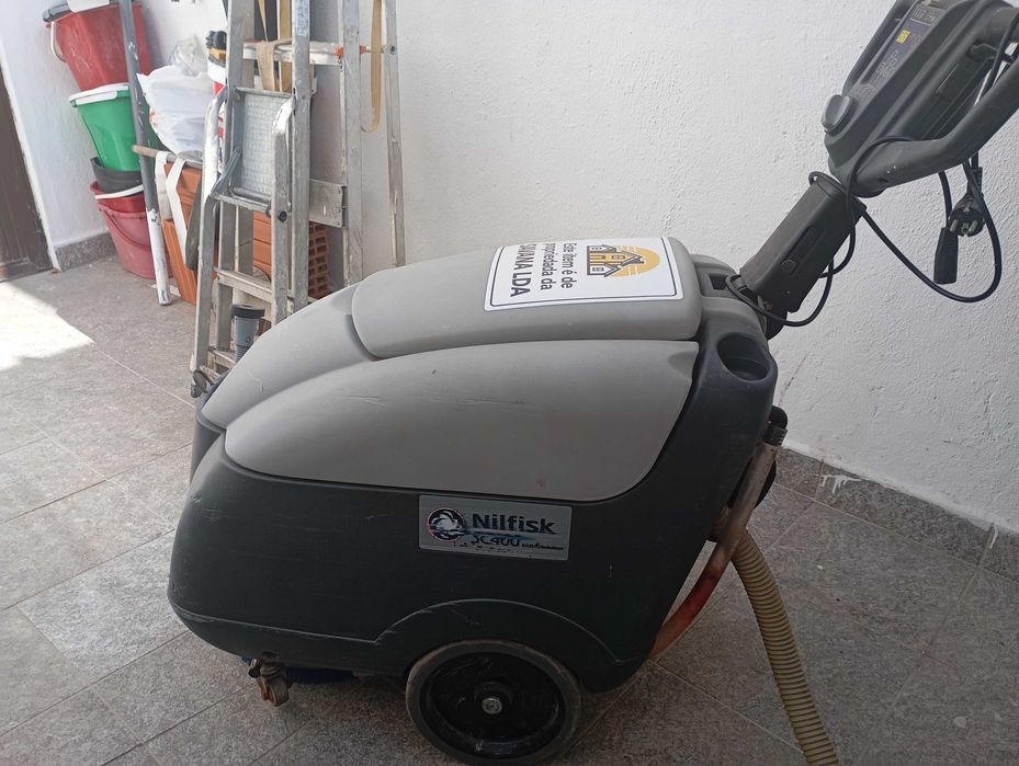 Venda Máquina de Lavar Pavimento Nilfisk SC400