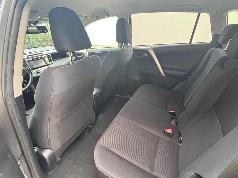 Toyota RAV-4 2013...
